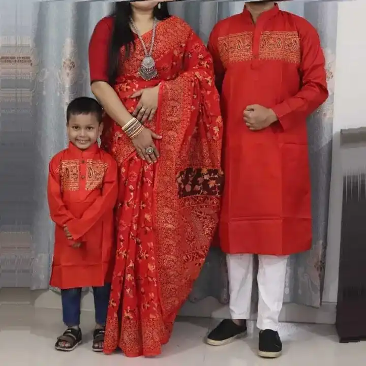 বাচ্চা সহ কাপড় ড্রেস(ফ্যামিলি কম্বো)